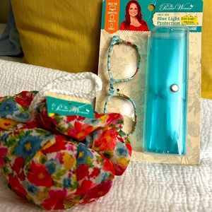 Pioneer Woman Bundle NWT Bath pouf and blue light glasses